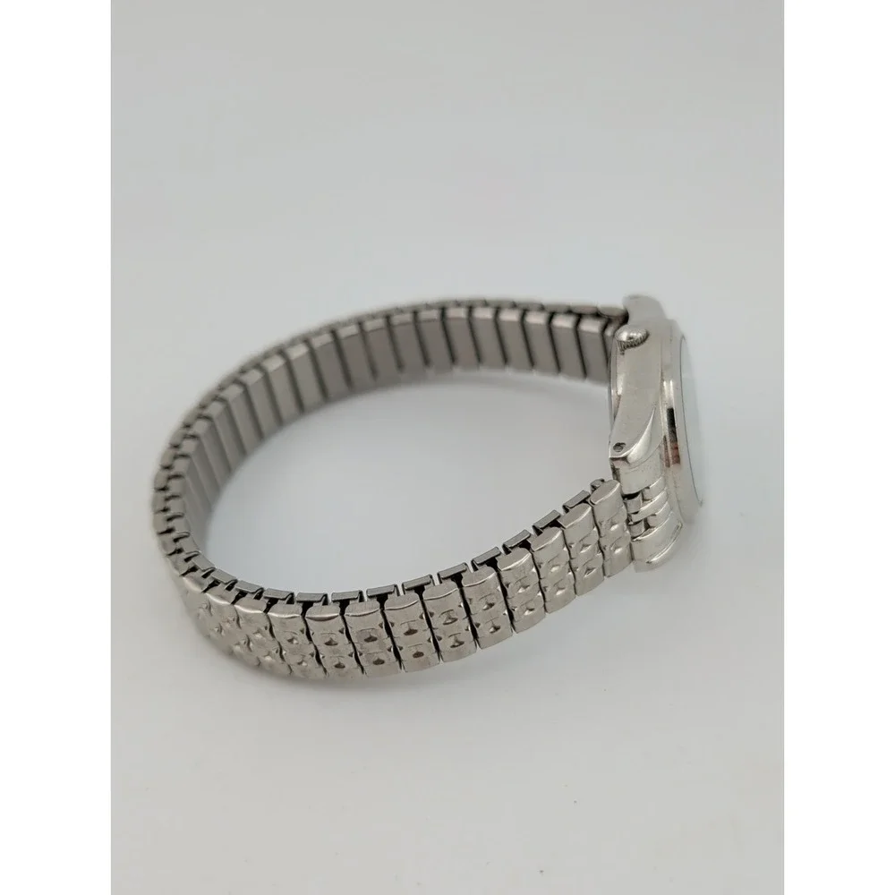 Time & Tru Watch Women 25mm Case Easy Read Dial Silver Stretch Band- New Battery